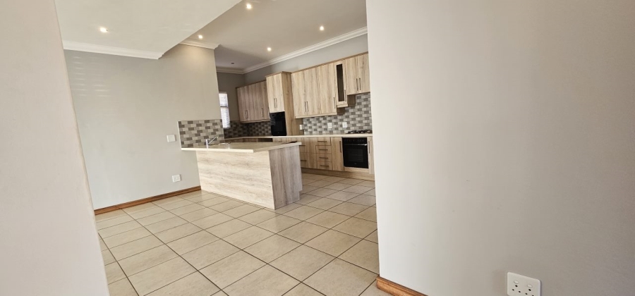 2 Bedroom Property for Sale in Xanadu North West